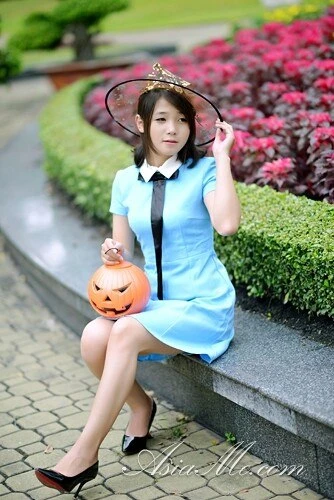 Hong Profile image 3