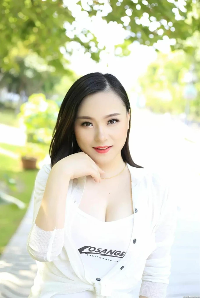 Xia Profile image 2