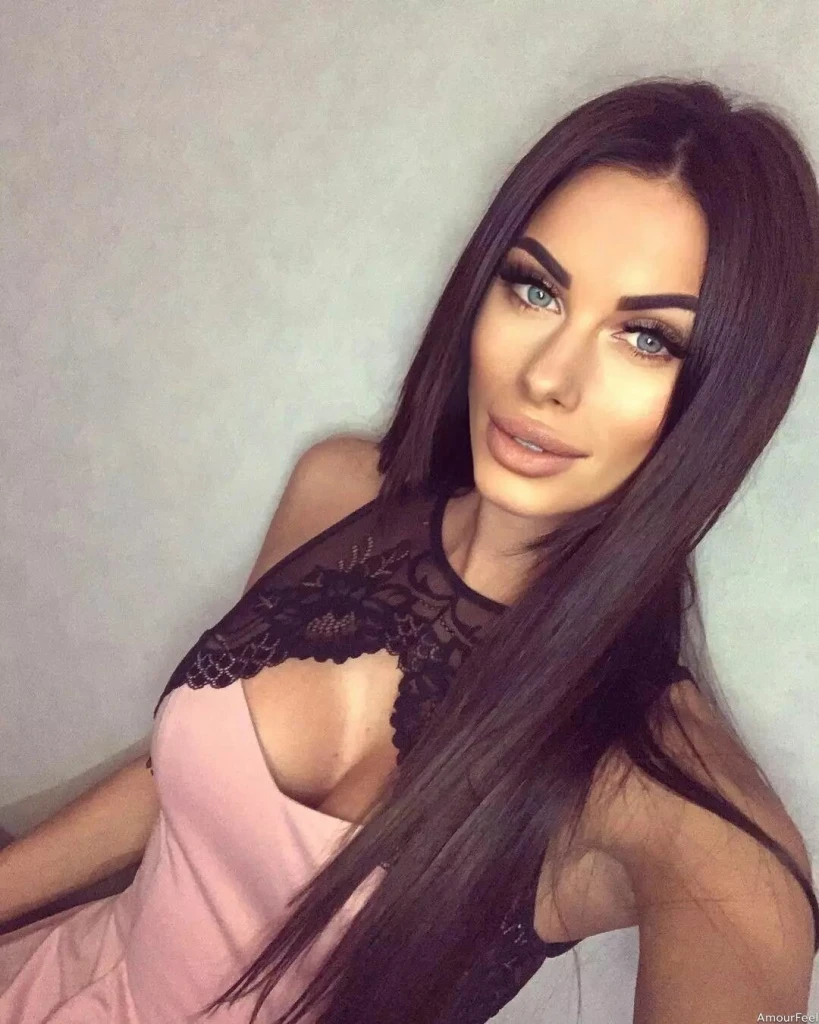 Oksana Profile image 3