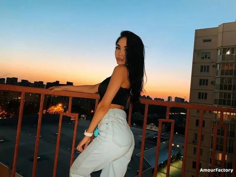 Karina Profile image 1