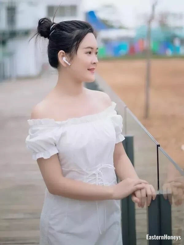 Ya Profile image 1